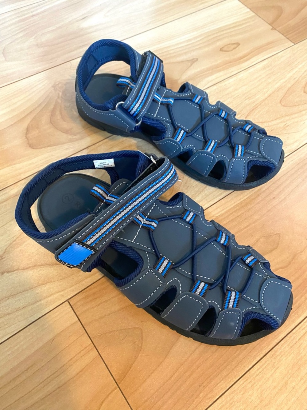 NWT Rugged Bear Kids Sandals size 2